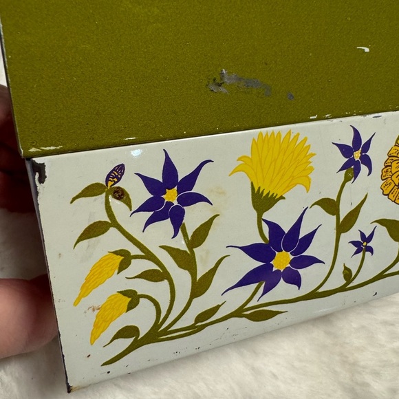 Vintage Floral MCM 60’s Metal Purple Green Yellow Recipe Box Syndicate Mfg Fun - Picture 9 of 11